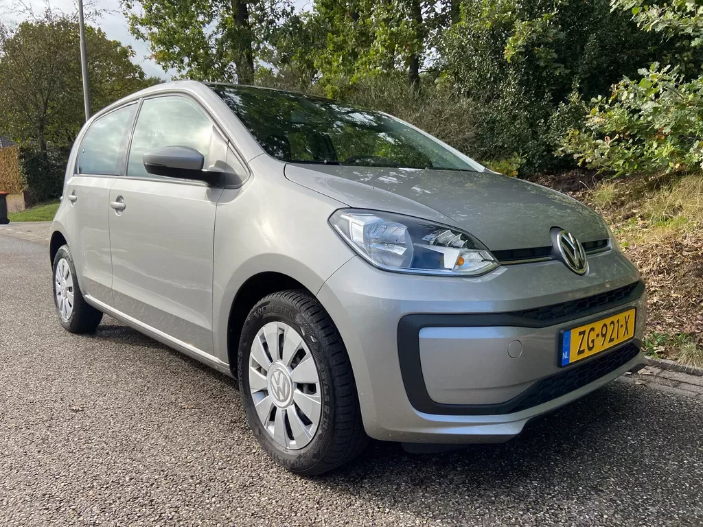 Volkswagen Up! (2019) — foto 1