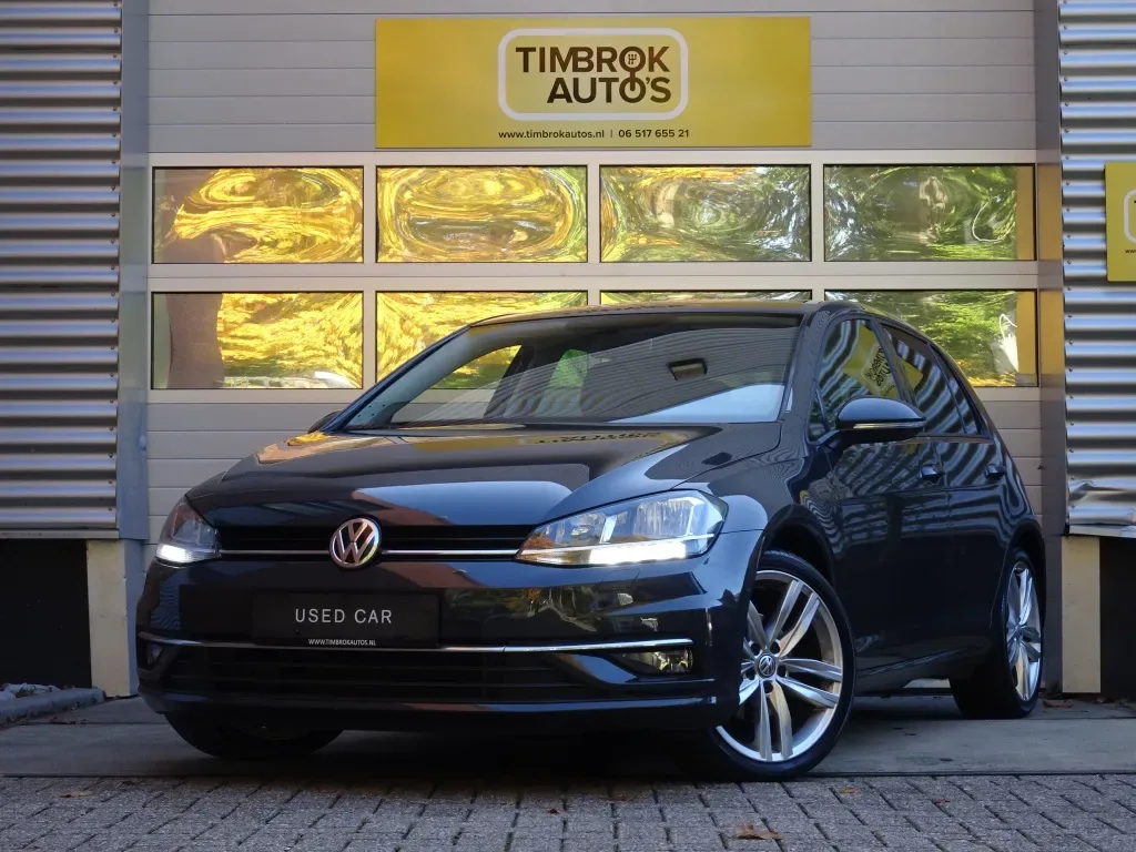 Volkswagen Golf (2018) — foto 1
