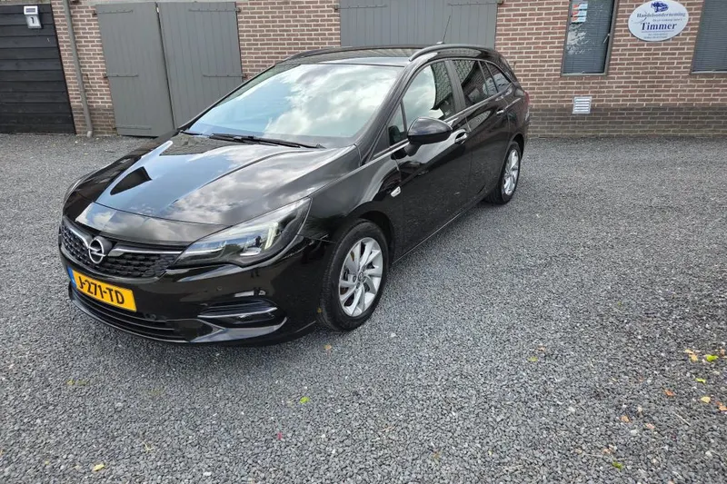 Opel Astra (2020)