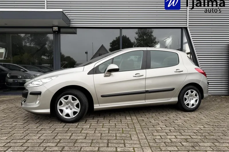 Peugeot 308 (2007)