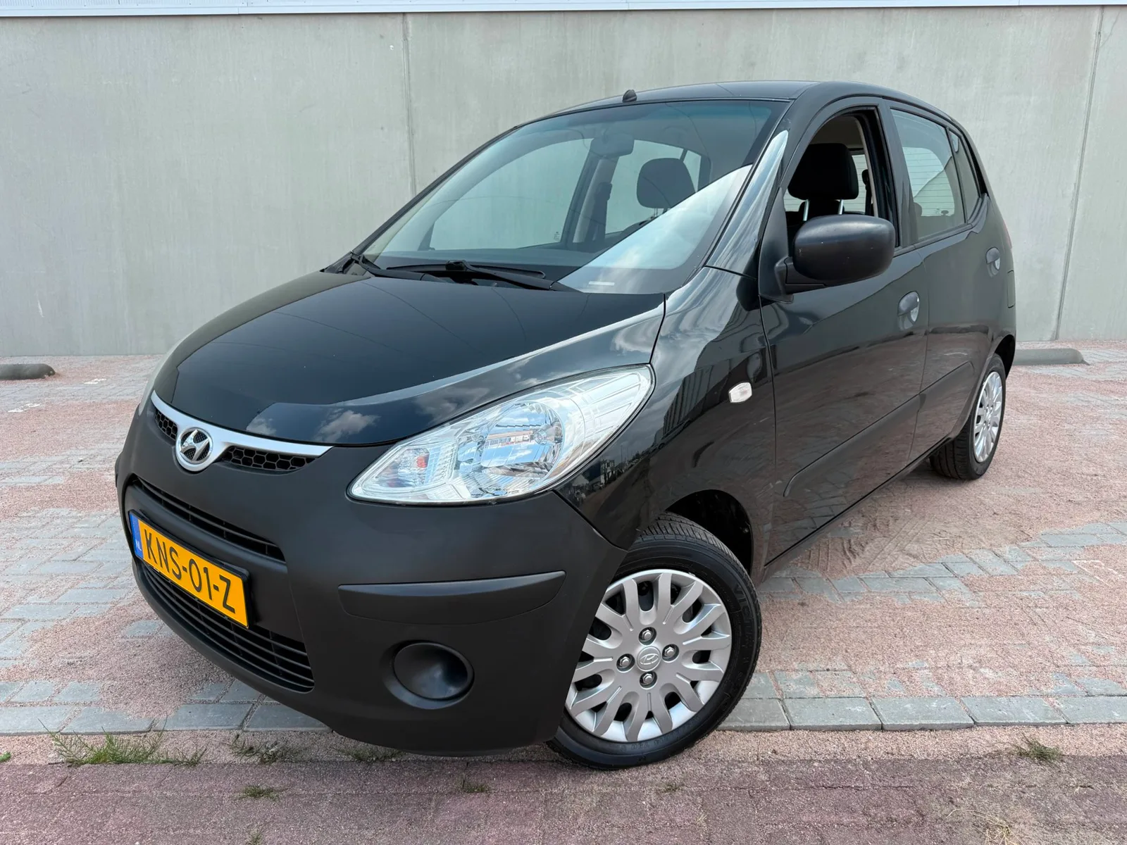 Hyundai i10 (2009) — foto 1