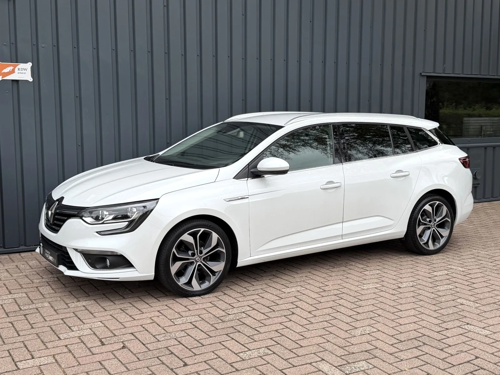 Renault Mégane (2018) — foto 1