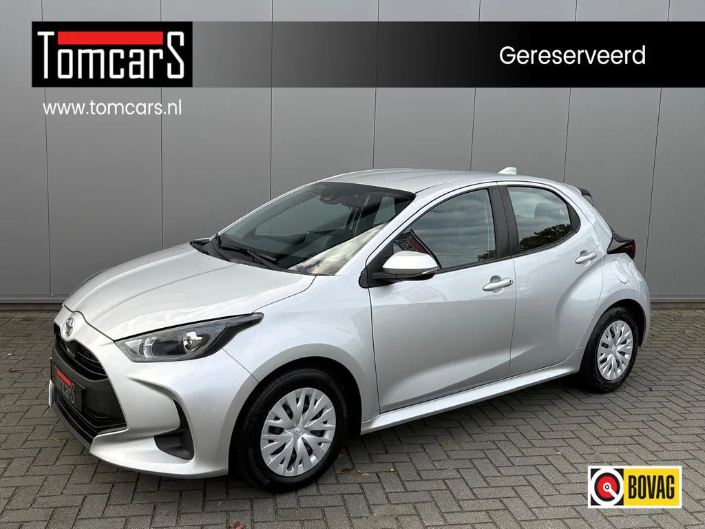Toyota Yaris (2022) — foto 1
