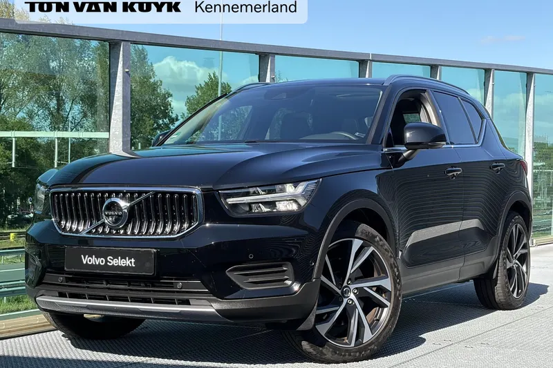Volvo XC40 (2022)
