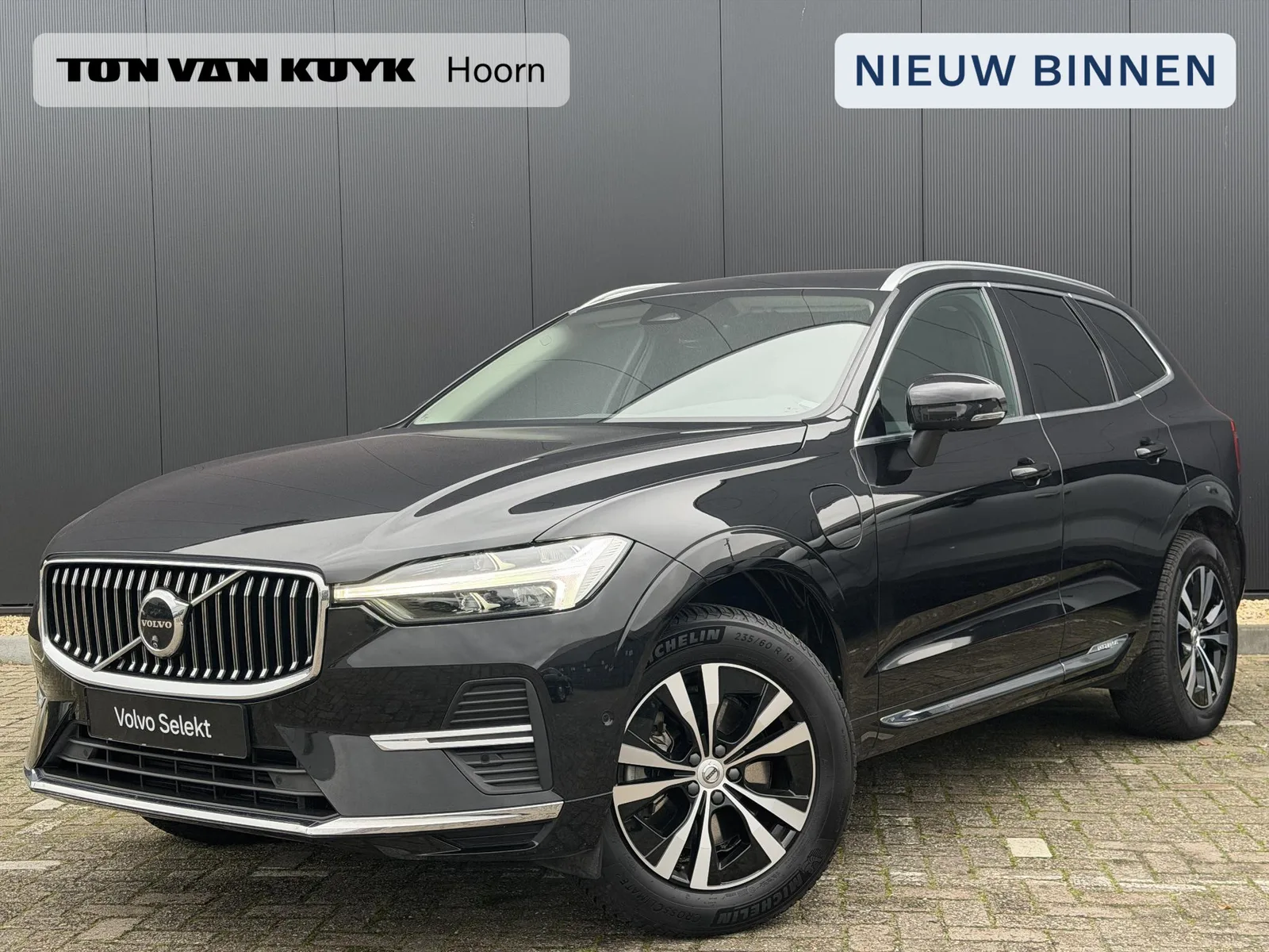 Volvo XC60 (2024) — foto 1