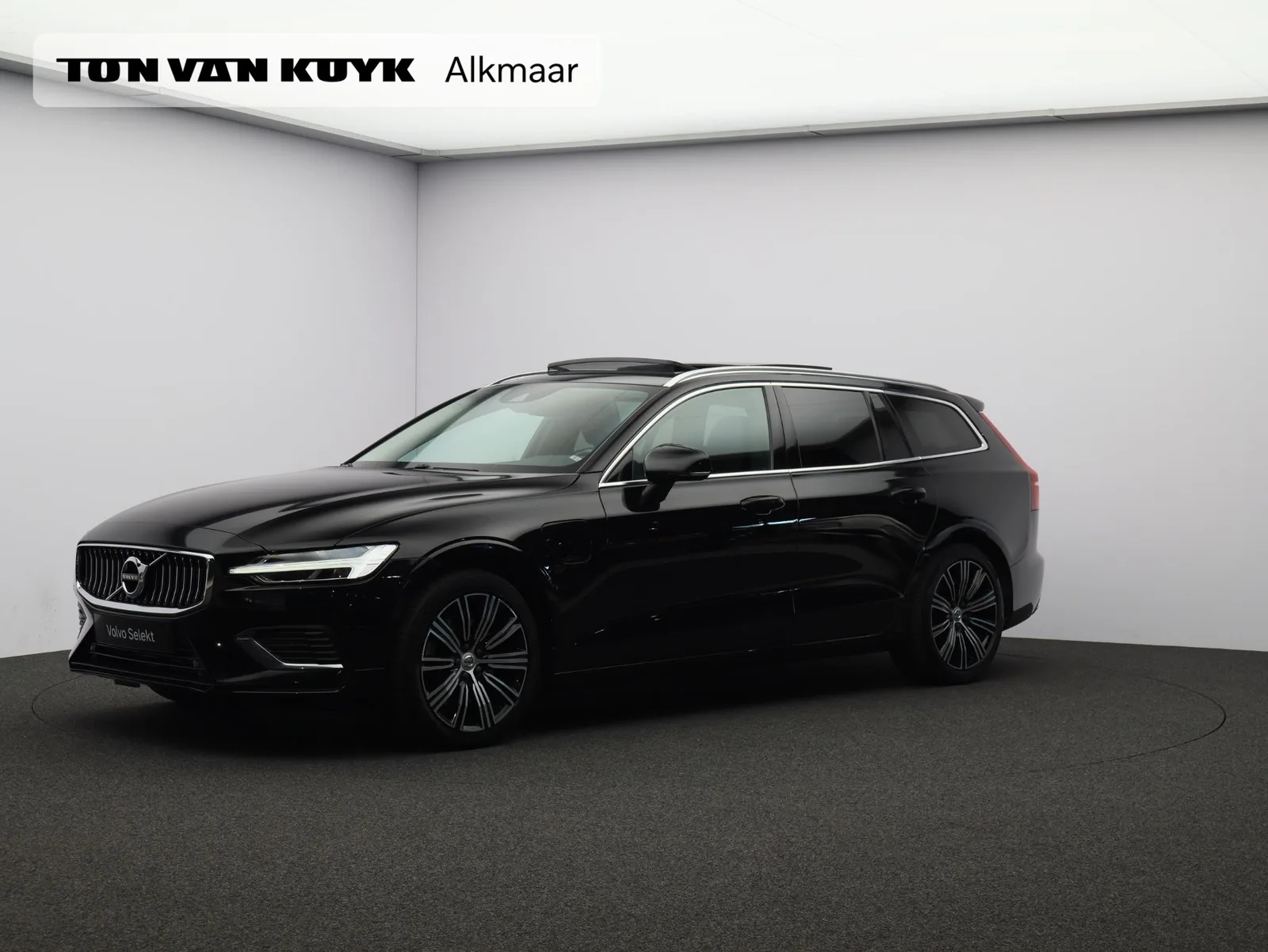 Volvo V60 (2022) — foto 1