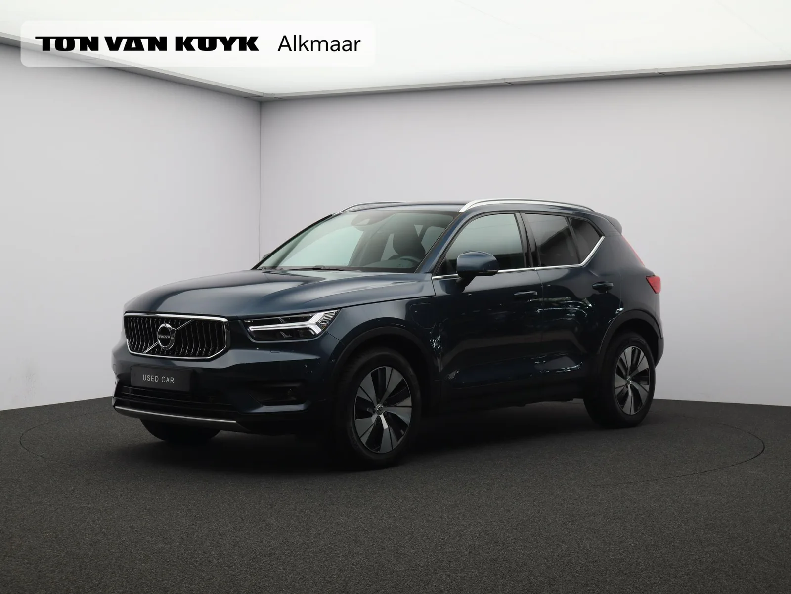 Volvo XC40 (2021) — foto 1