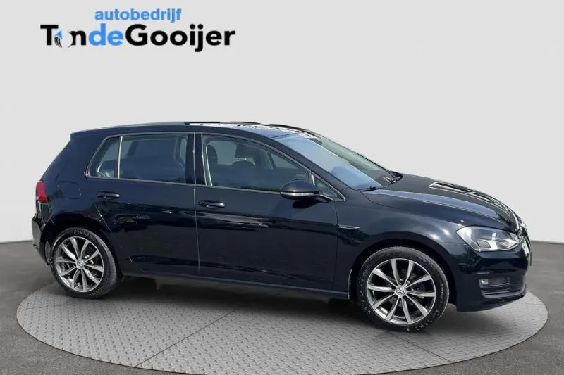 Volkswagen Golf (2016)