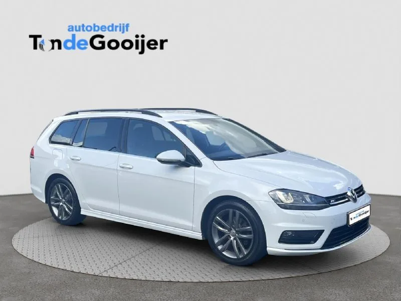 Volkswagen Golf (2017) — foto 1