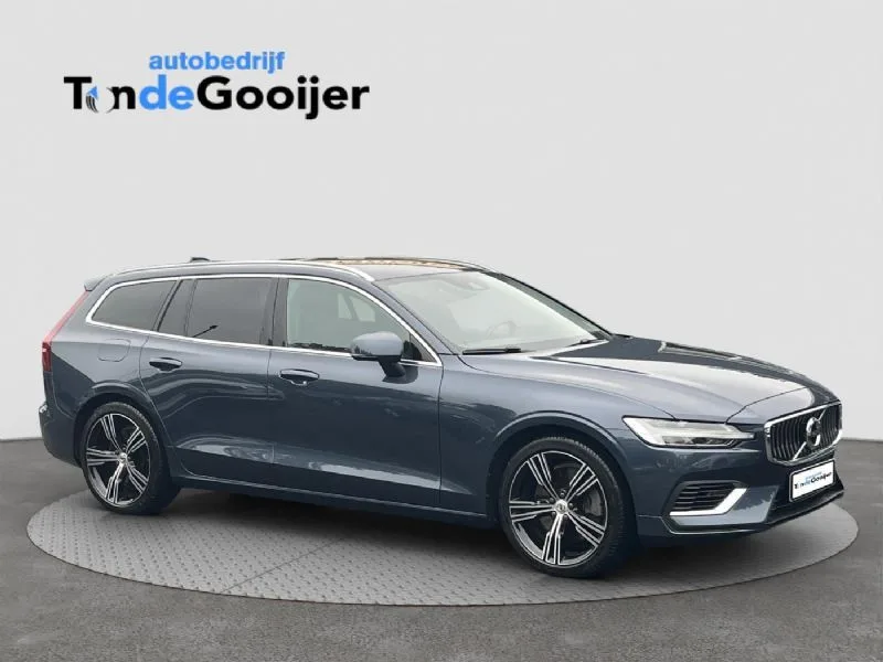 Volvo V60 (2022) — foto 1