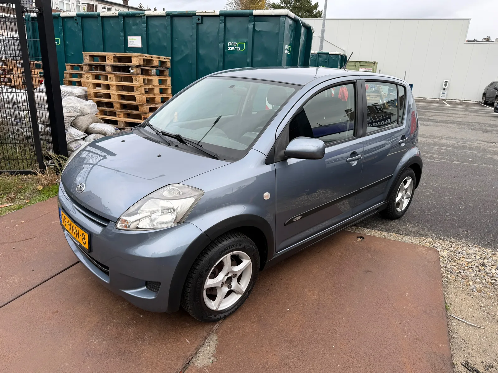 Daihatsu Sirion (2010) — foto 1
