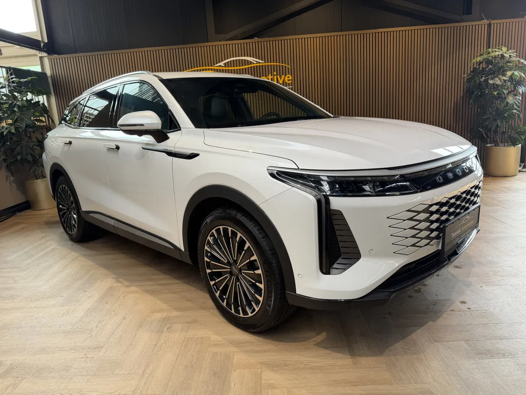 Omoda 9 (2026) — foto 1
