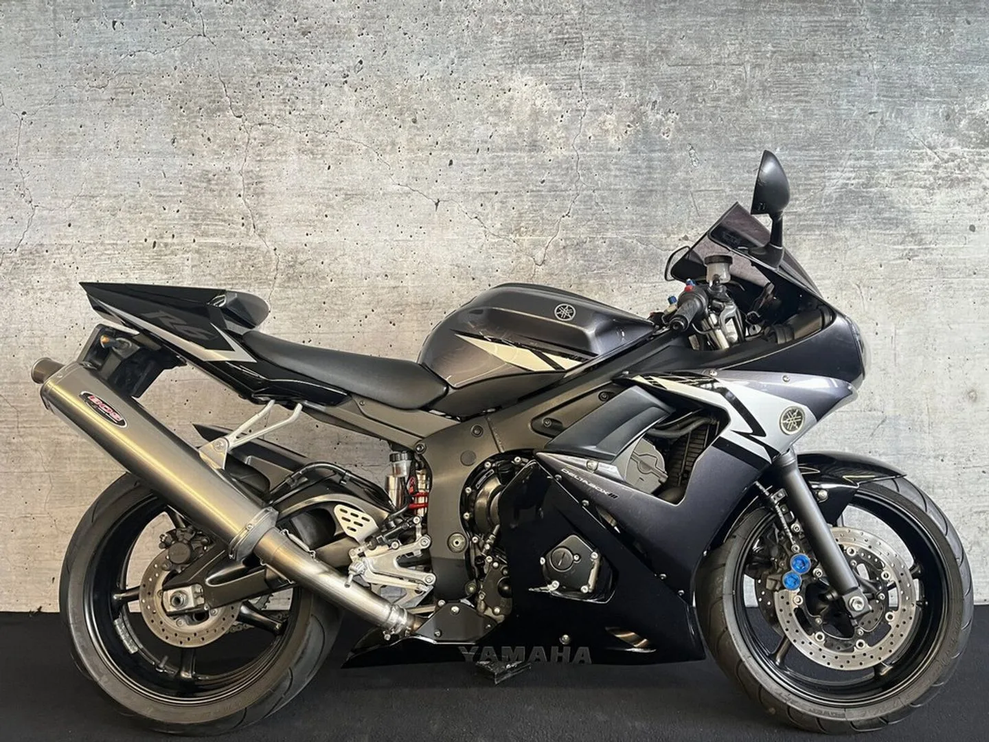 Yamaha YZF-R6 (2004) — foto 1