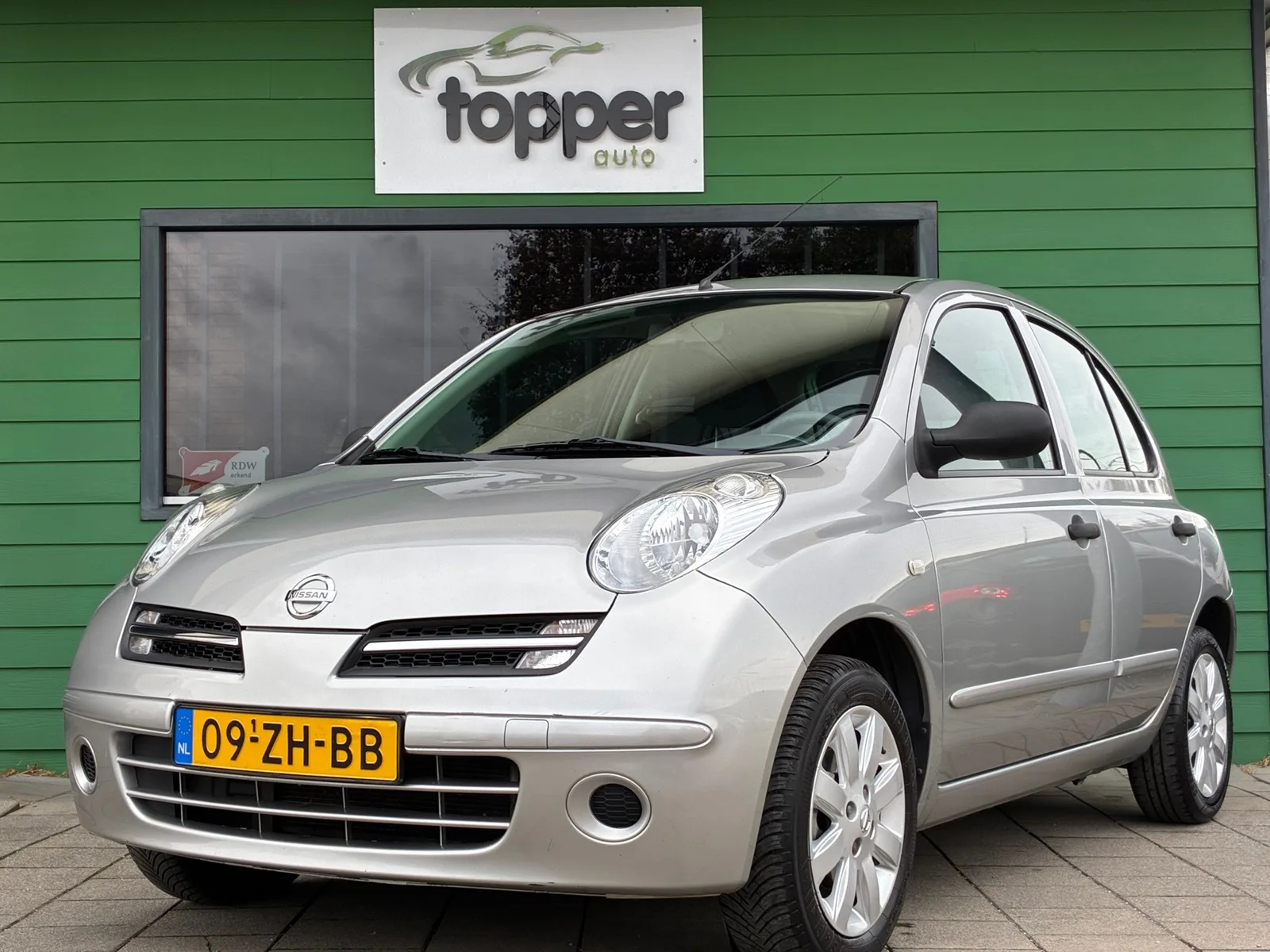 Nissan Micra (2008) — foto 1