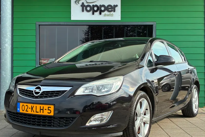 Opel Astra (2010)