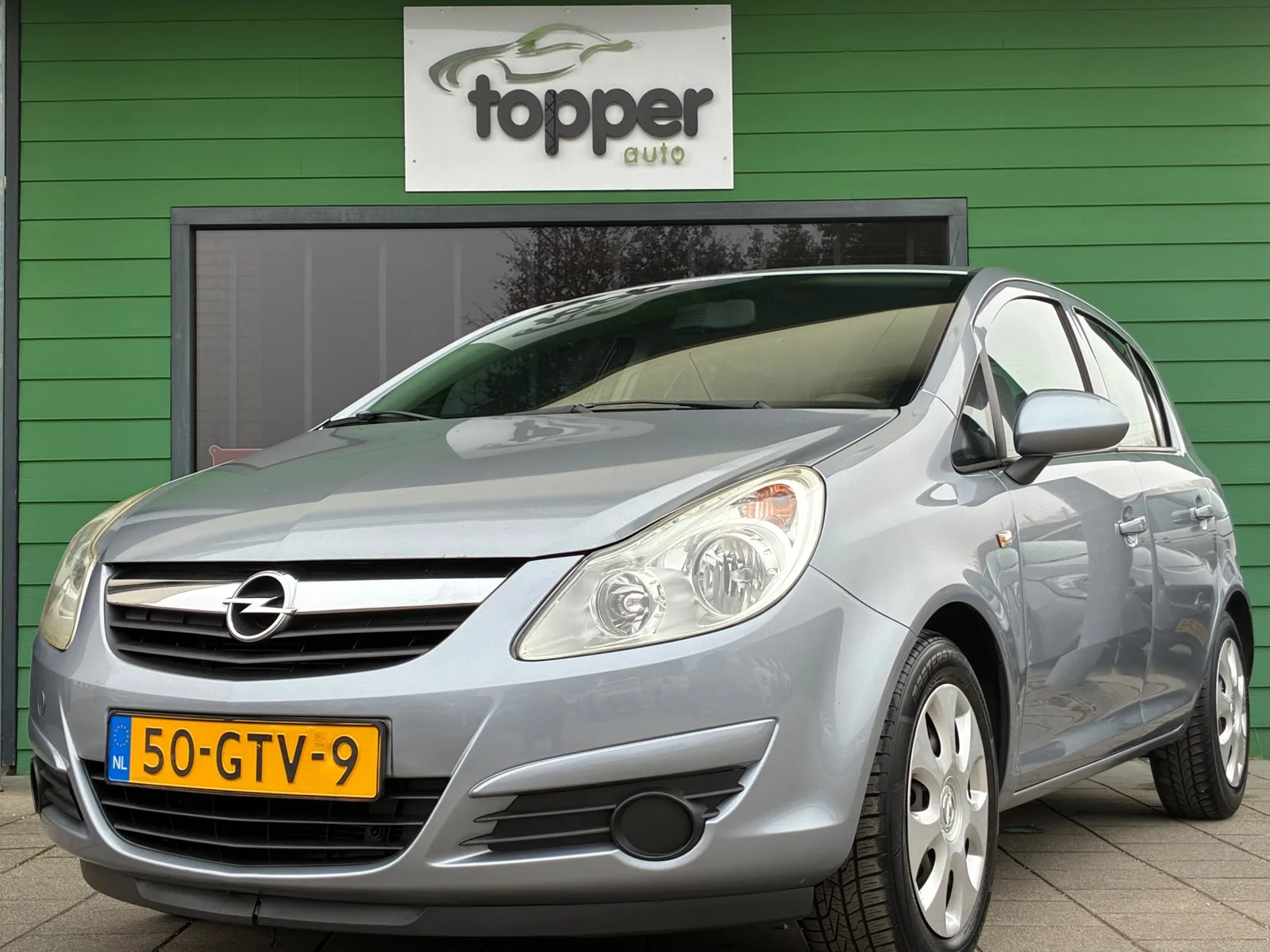 Opel Corsa (2008) — foto 1