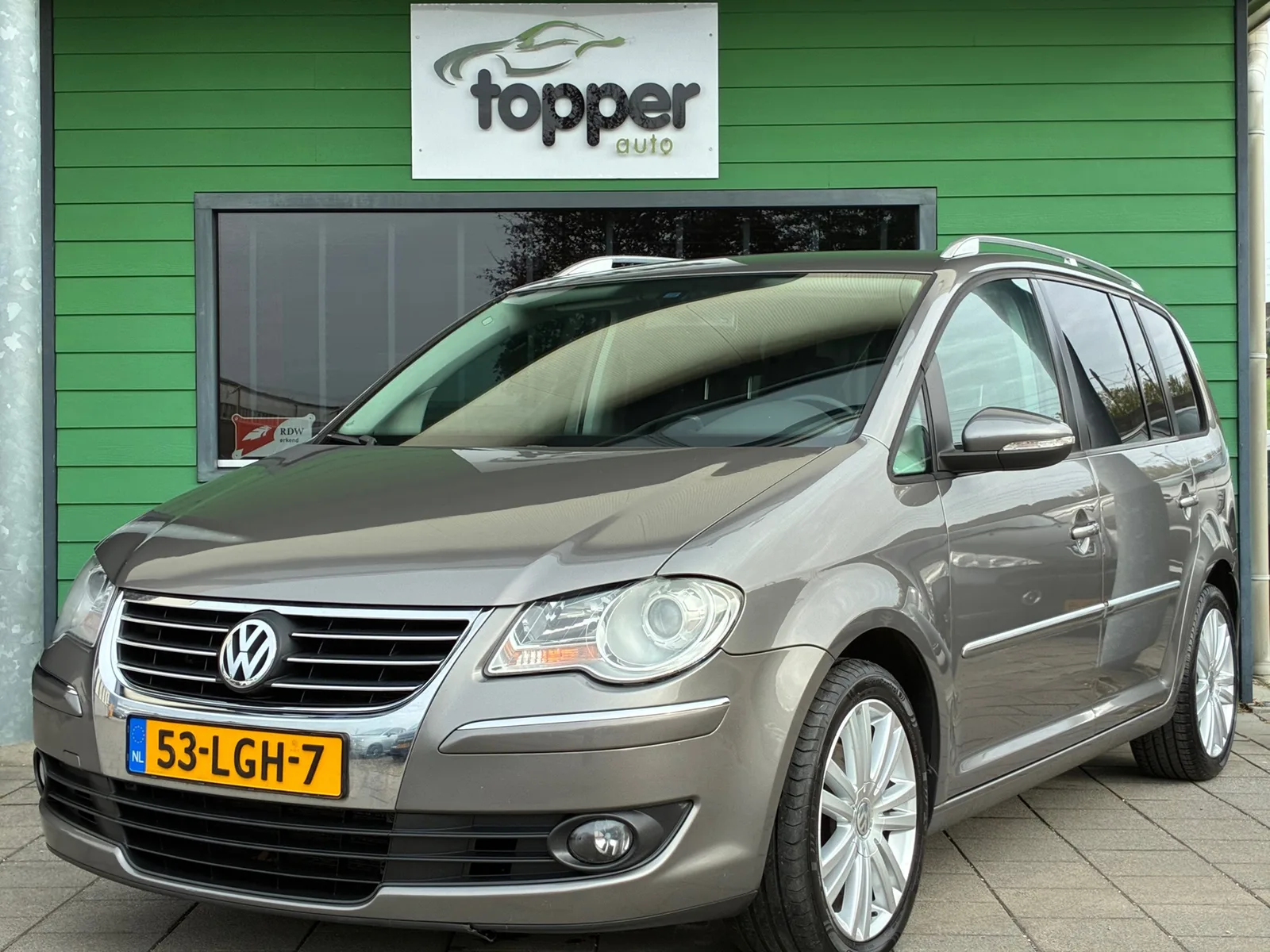 Volkswagen Touran (2010) — foto 1