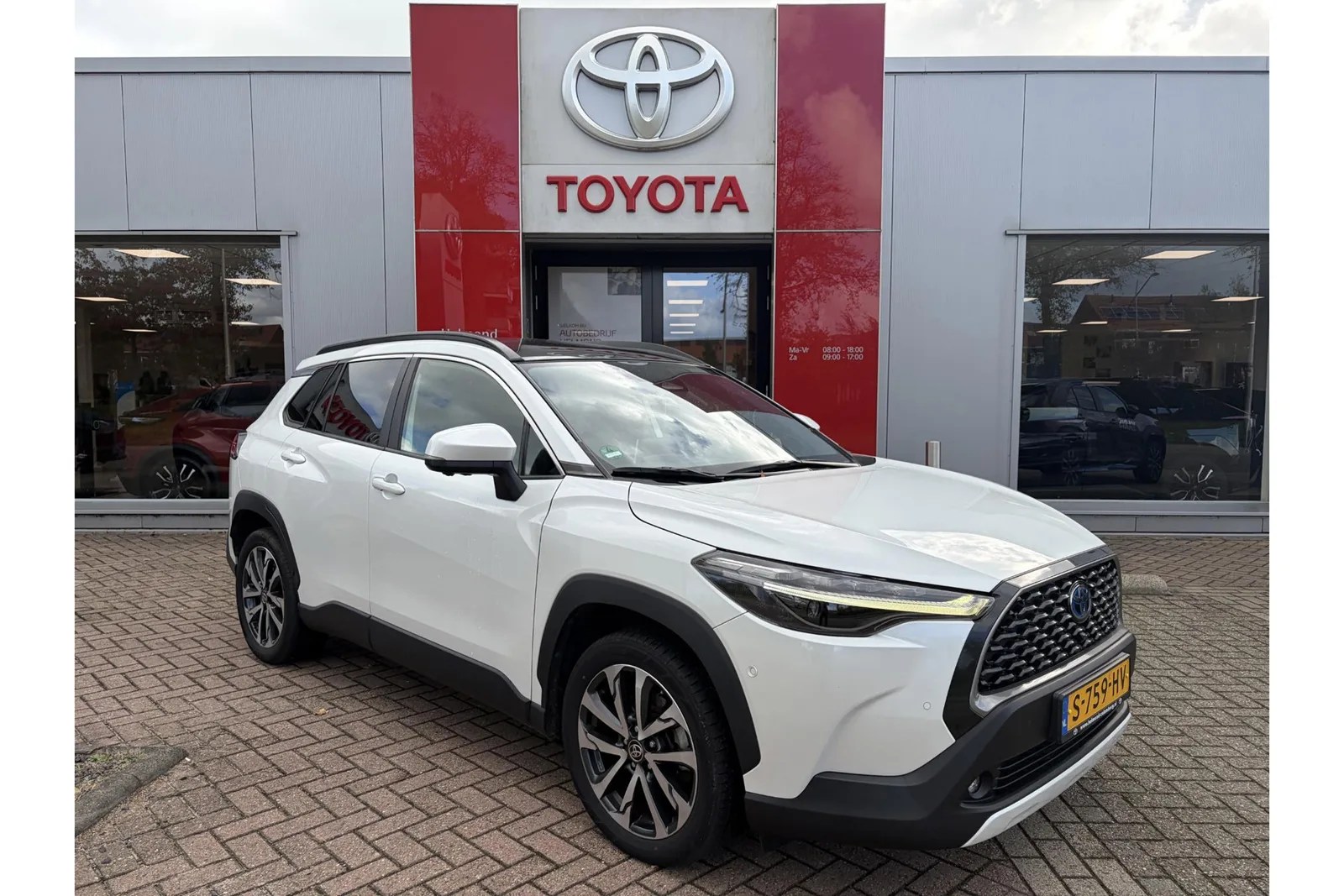 Toyota Corolla Cross (2023) — foto 1