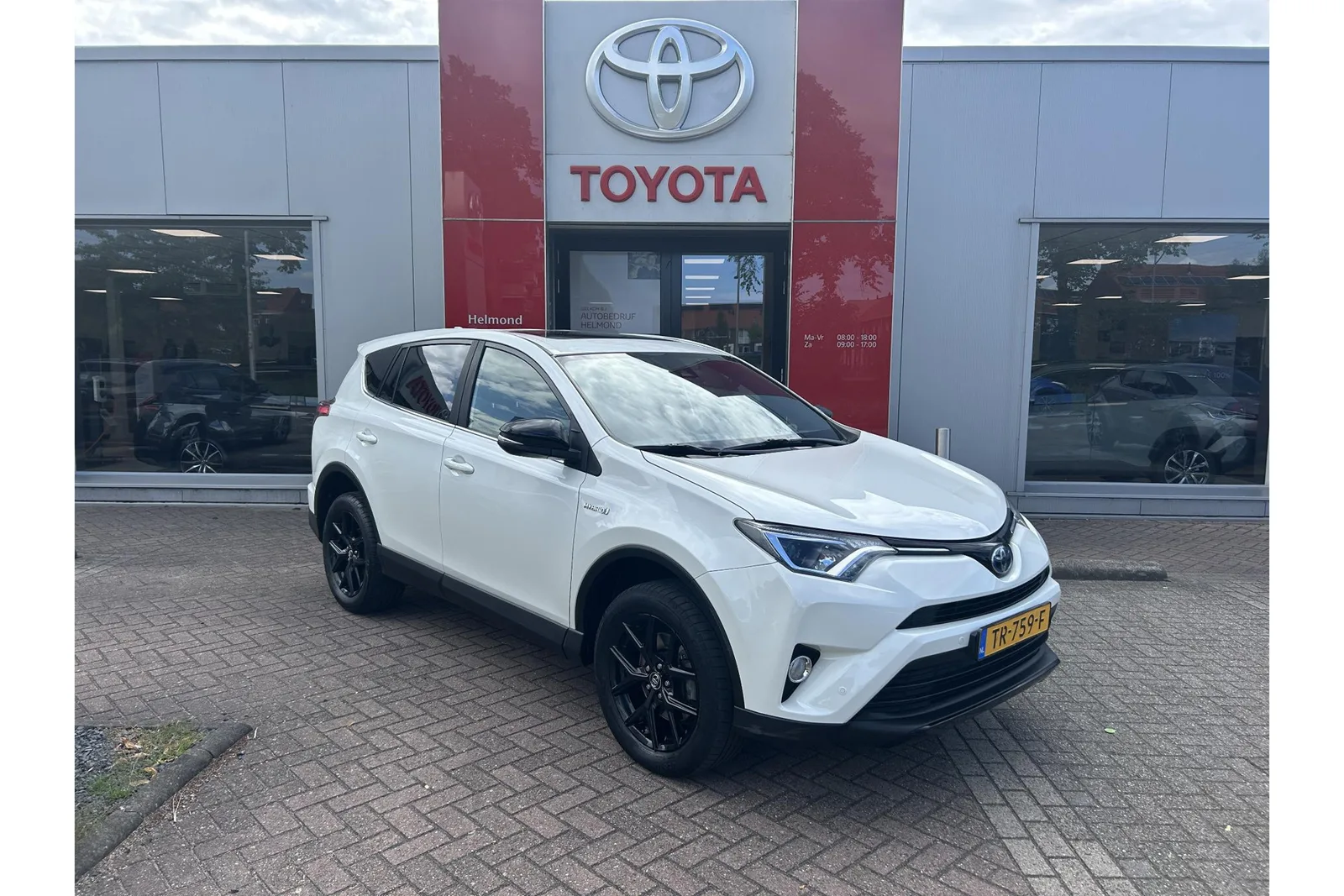 Toyota RAV4 (2018) — foto 1