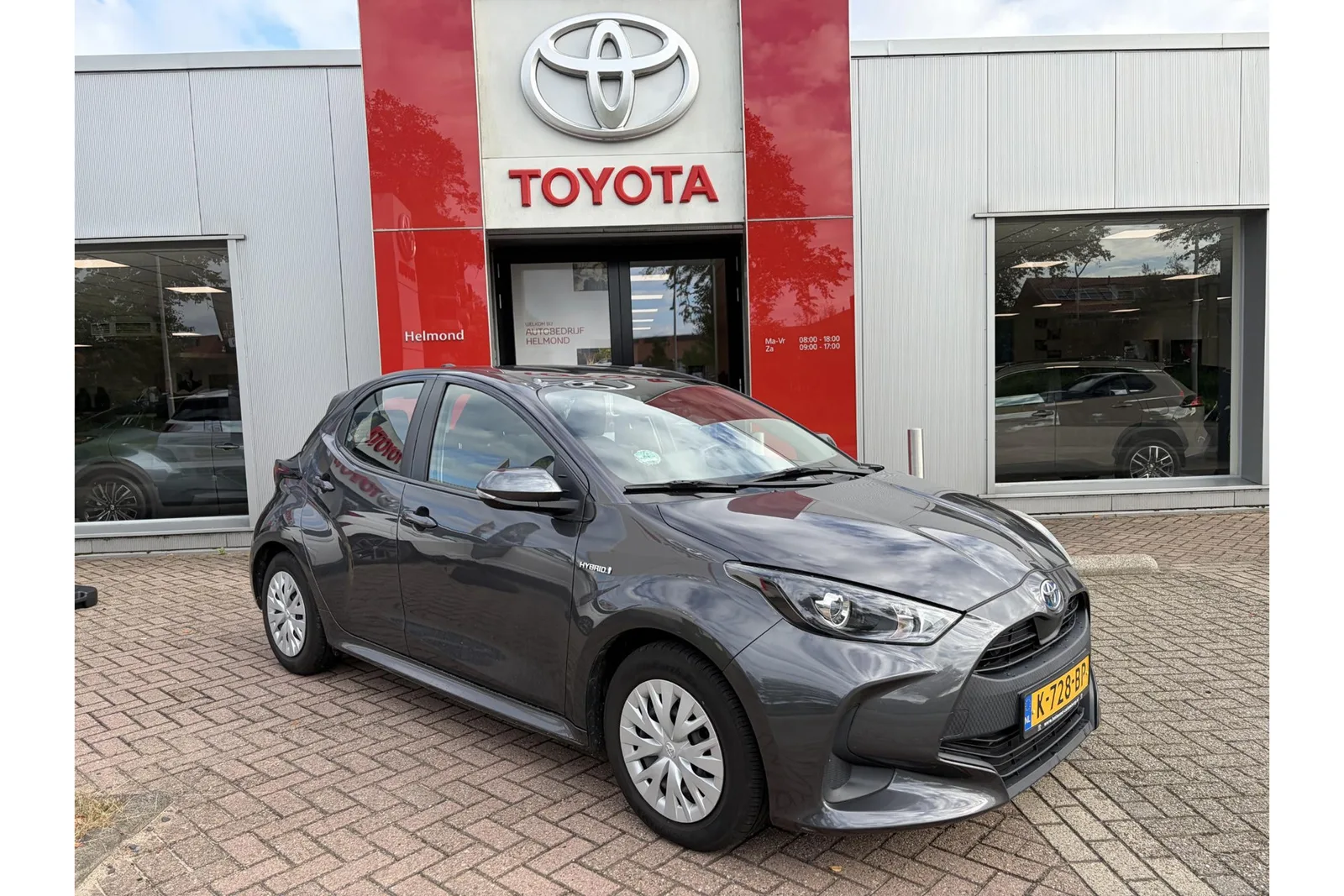 Toyota Yaris (2020) — foto 1