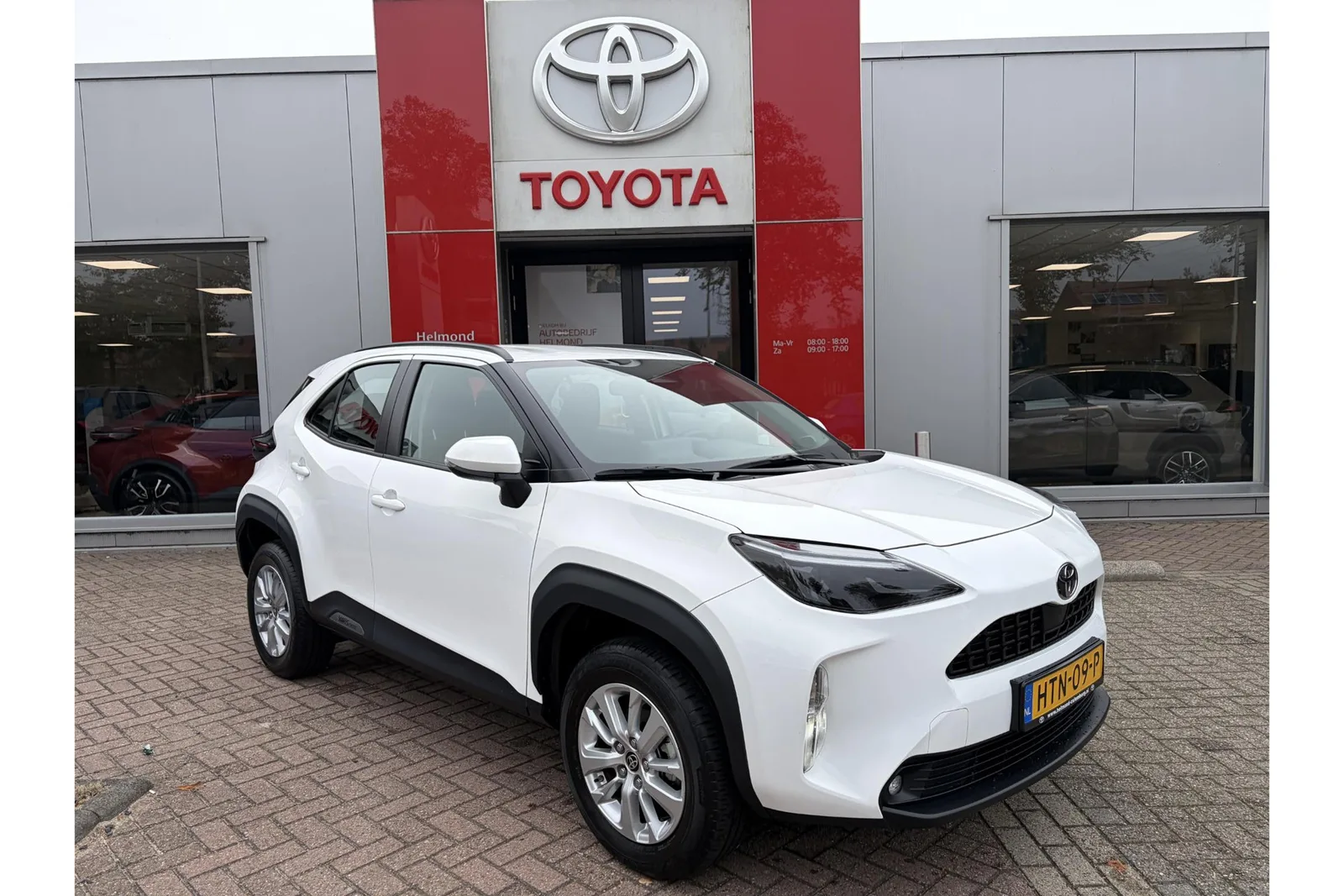 Toyota Yaris Cross (2025) — foto 1