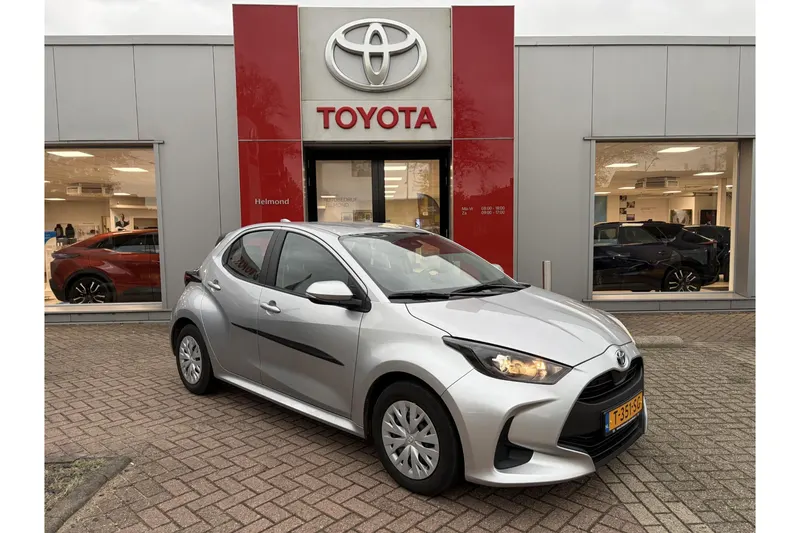 Toyota Yaris (2023)
