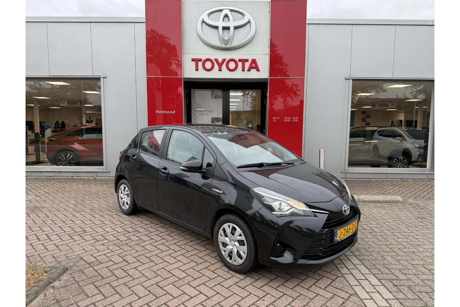 Toyota Yaris (2020) — foto 1