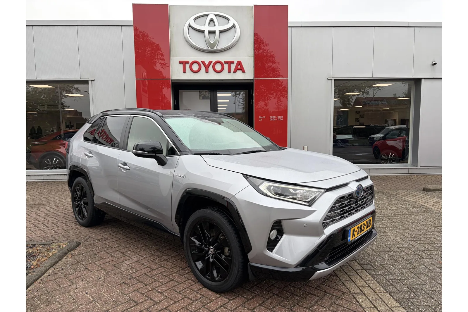 Toyota RAV4 (2021) — foto 1