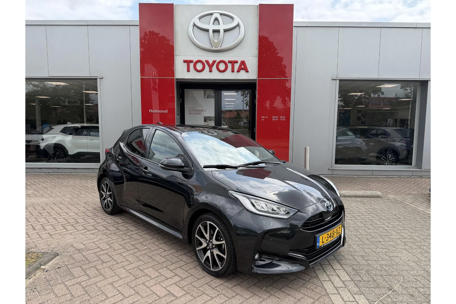 Toyota Yaris (2021) — foto 1