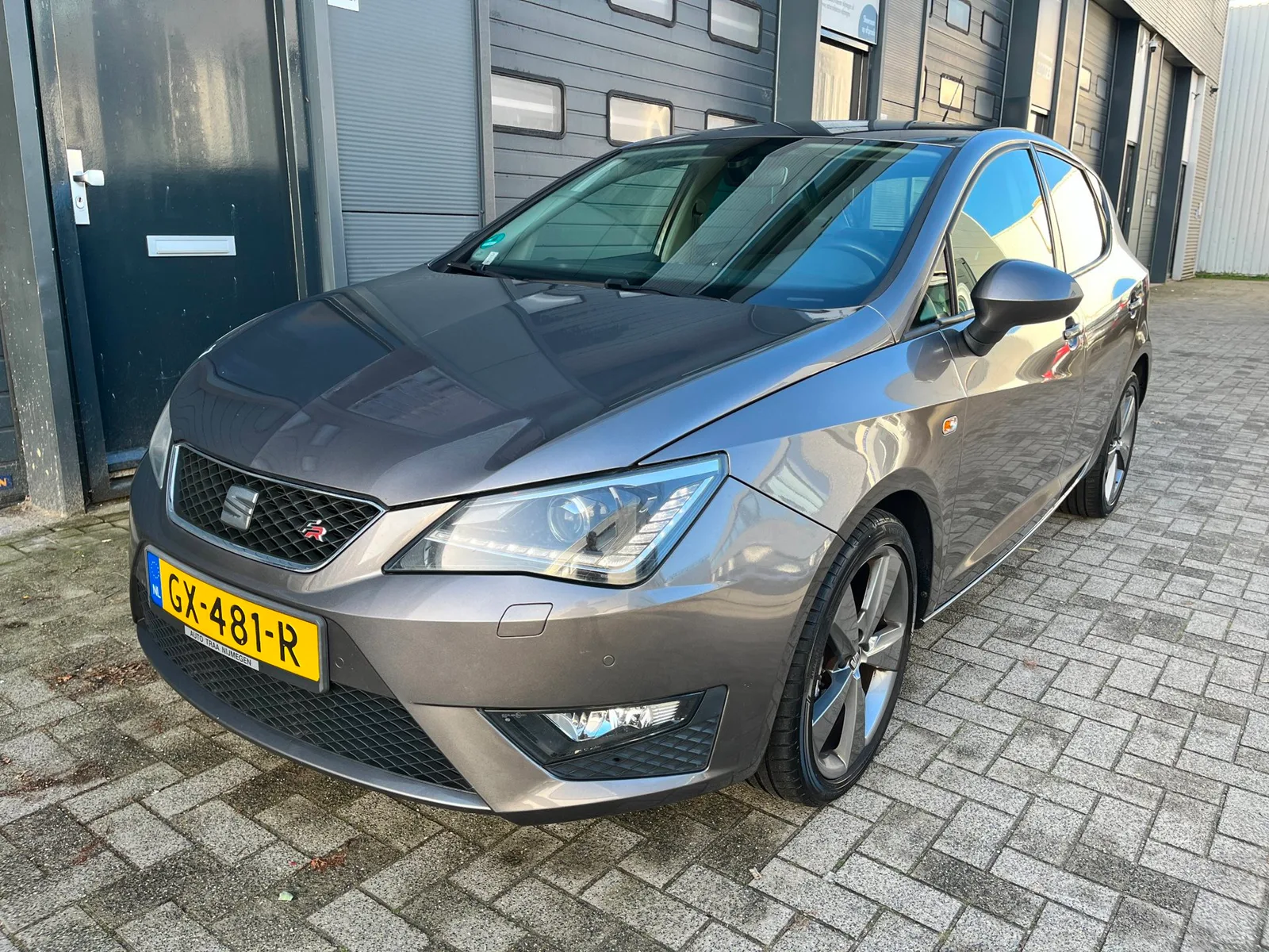 SEAT Ibiza (2015) — foto 1