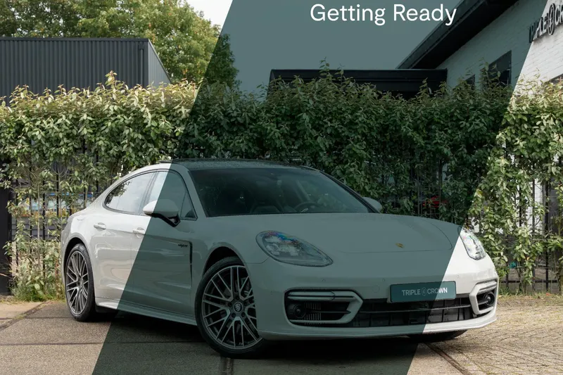 Porsche Panamera (2022)