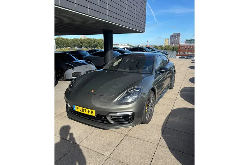 Porsche Panamera (2022)
