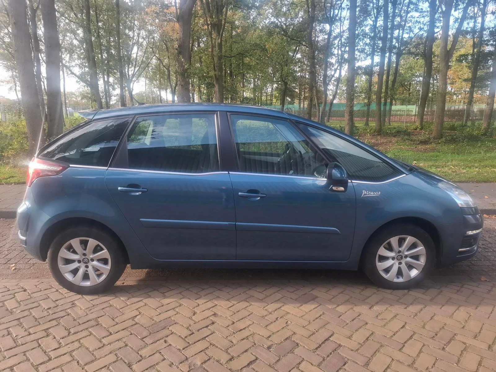 Citroën C4 Picasso (2011) — foto 1