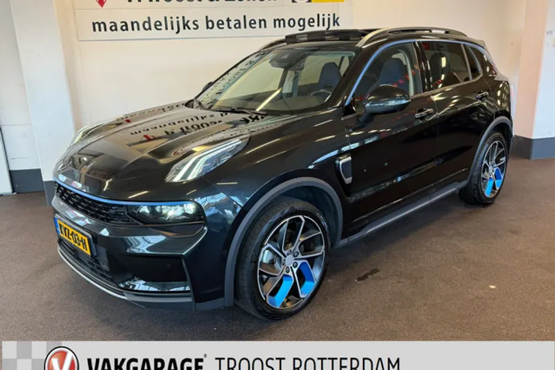 Lynk & Co 01 (2023)