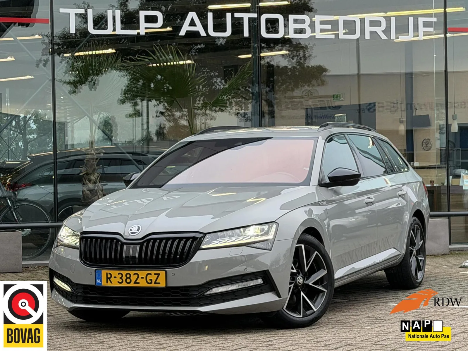 Škoda Superb (2022) — foto 1