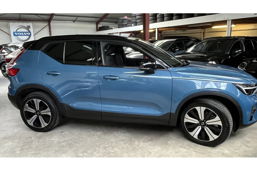 Volvo XC40 (2022) — foto 1