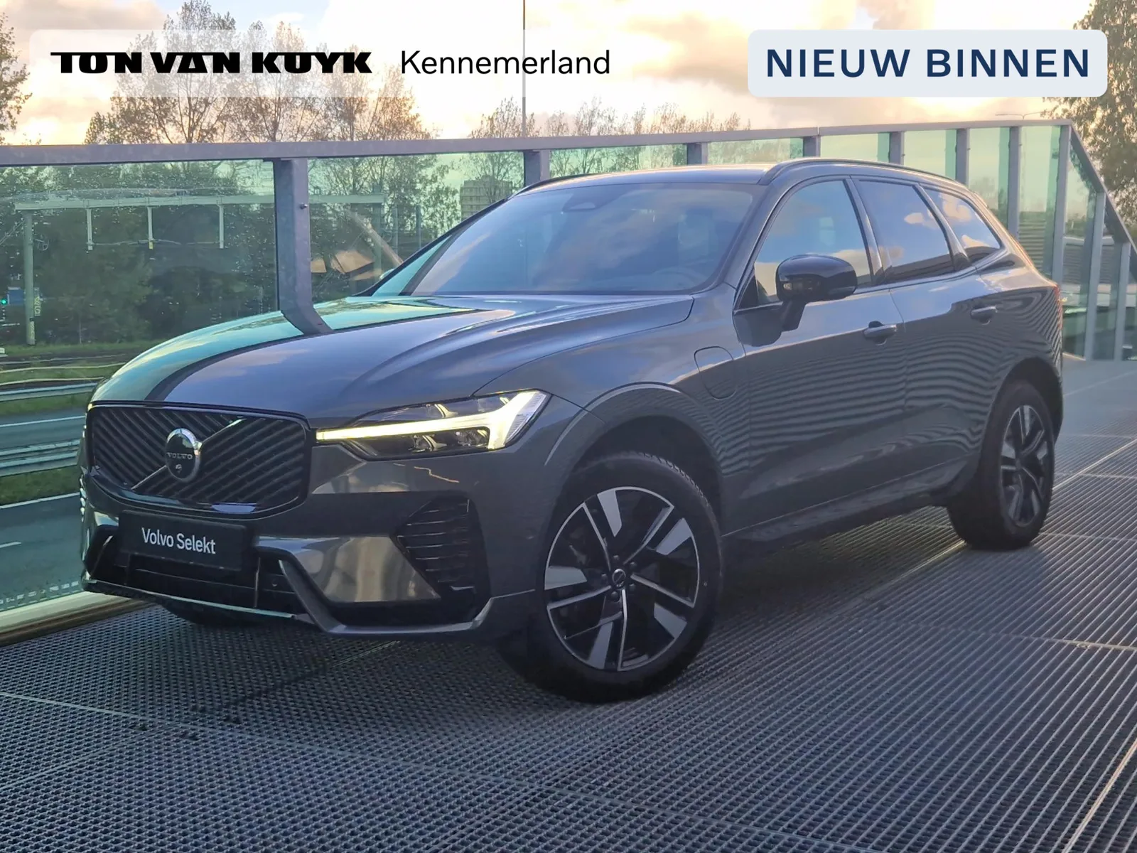 Volvo XC60 (2026) — foto 1