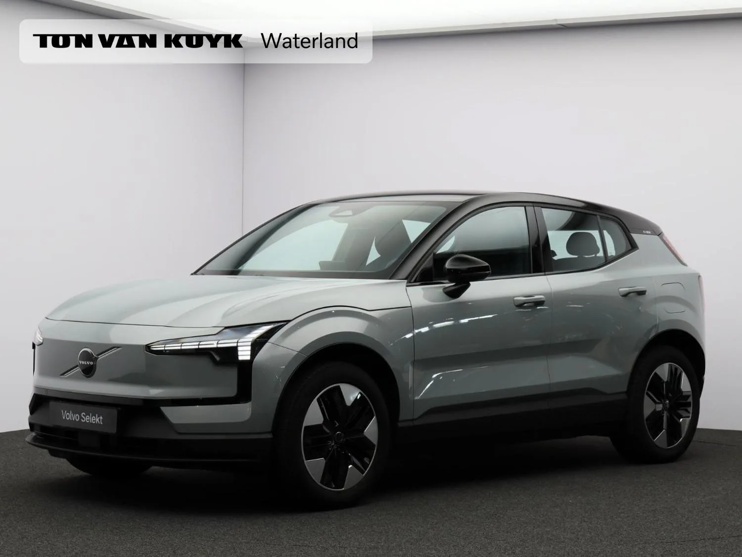 Volvo EX30 (2024) — foto 1