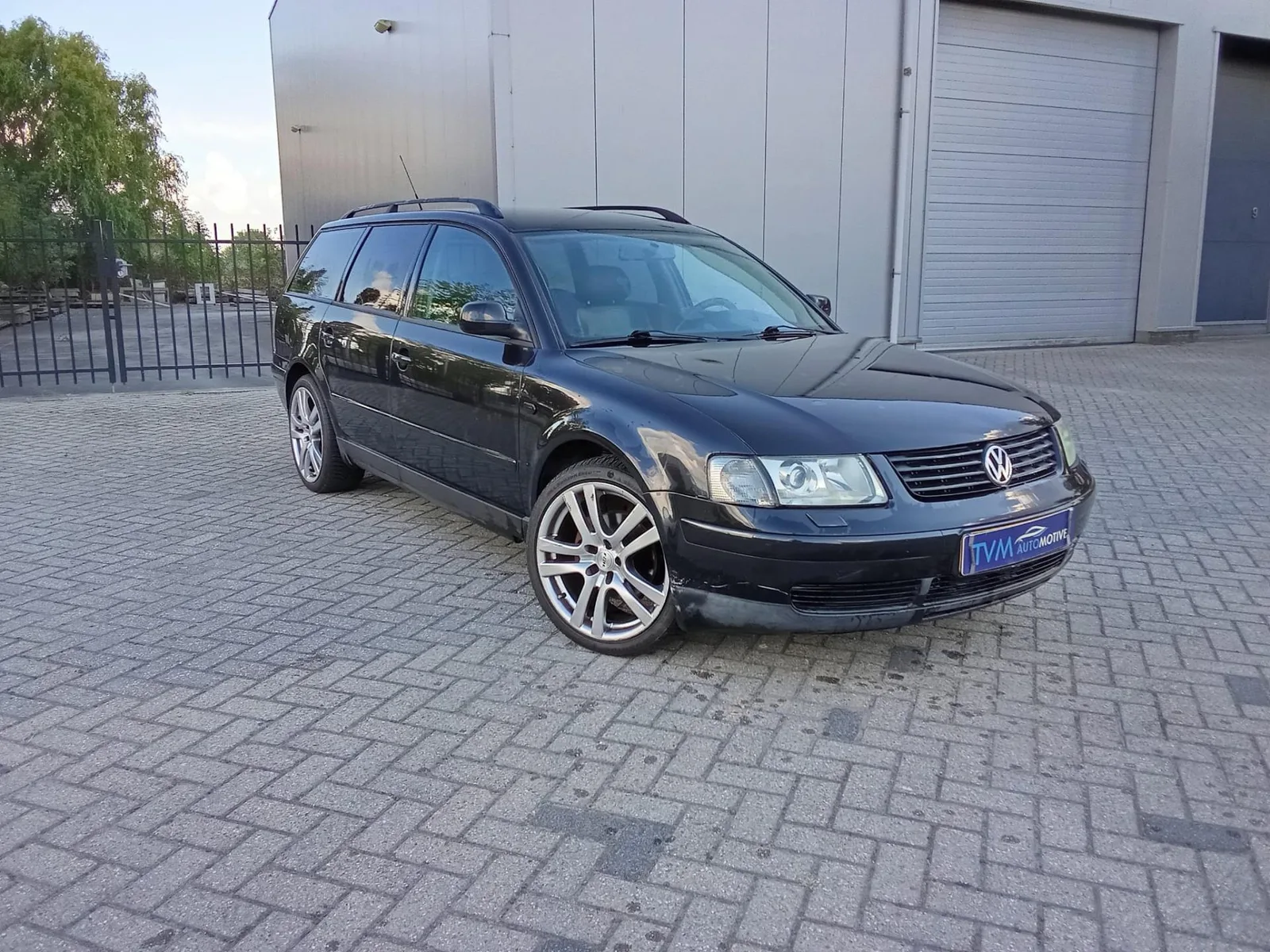 Volkswagen Passat (1998) — foto 1