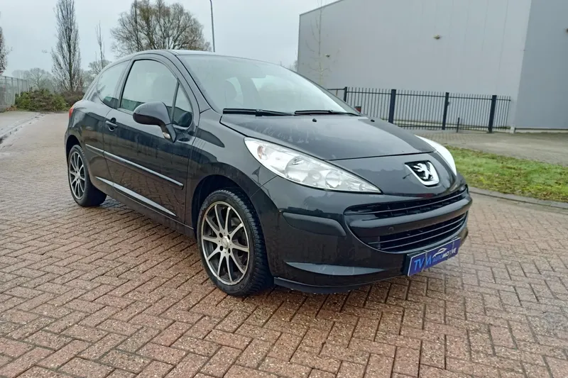 Peugeot 207 (2007)