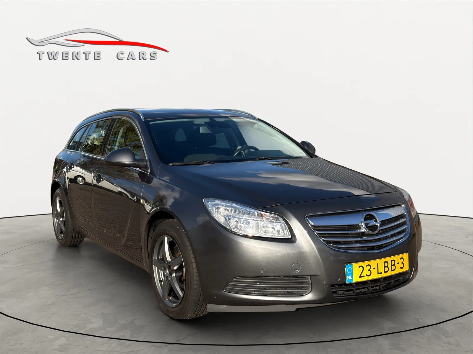 Opel Insignia (2010) — foto 1