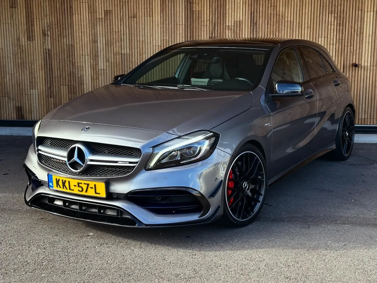 Mercedes-Benz A-Klasse (2016) — foto 1