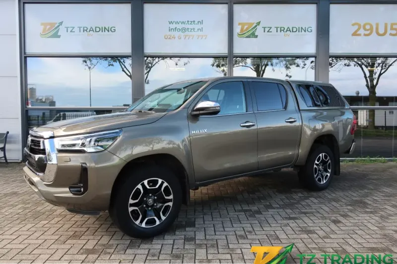 Toyota Hilux (2022)