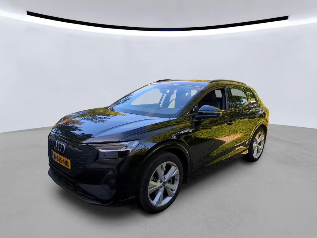 Audi Q4 e-tron (2021) — foto 1
