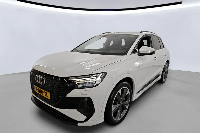 Audi Q4 e-tron (2022)