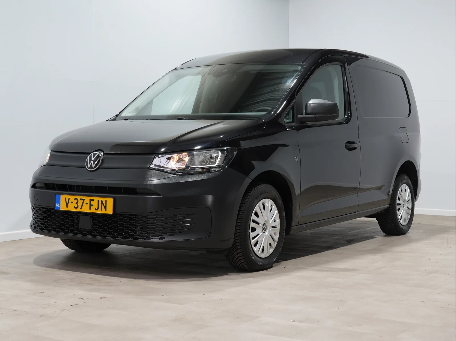 Volkswagen Caddy (2024) — foto 1