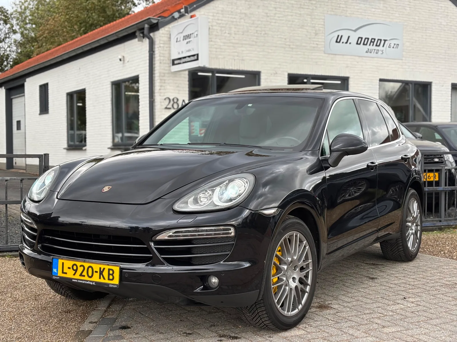 Porsche Cayenne (2010) — foto 1