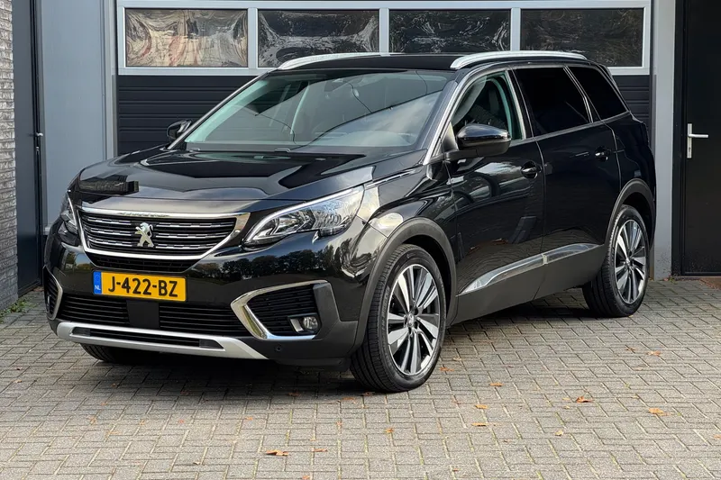 Peugeot 5008 (2020)