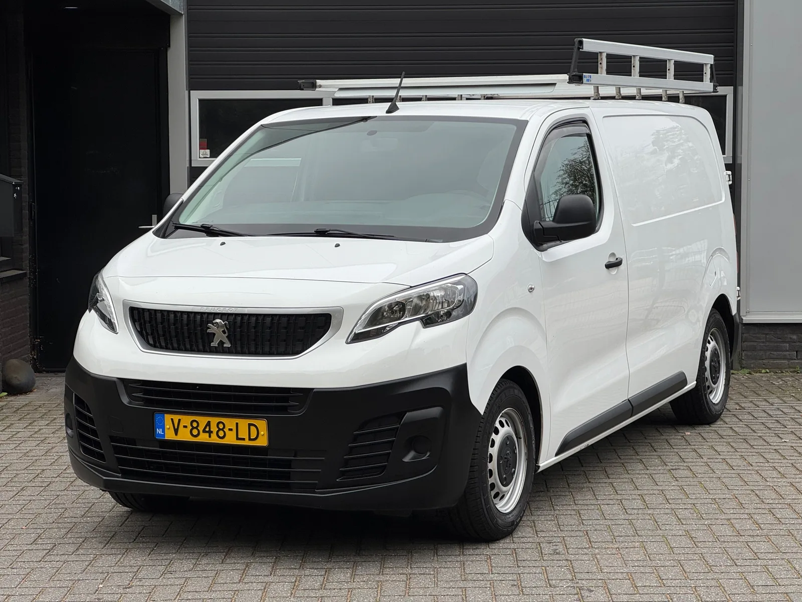 Peugeot Expert (2018) — foto 1