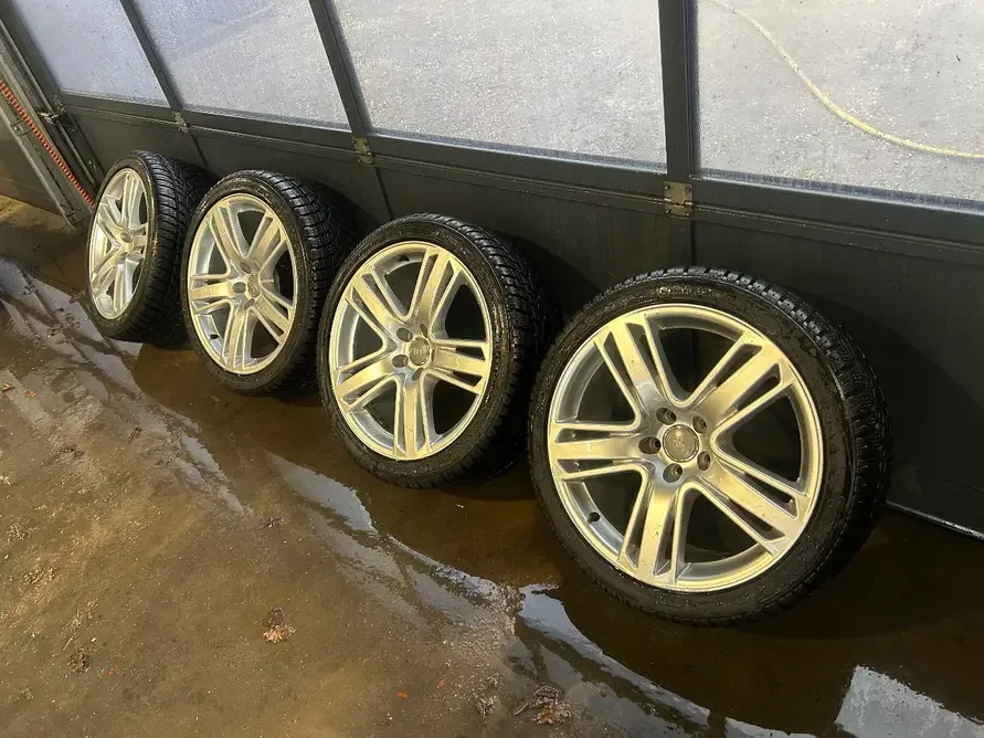 Audi RS4/RS5 (0) — foto 1
